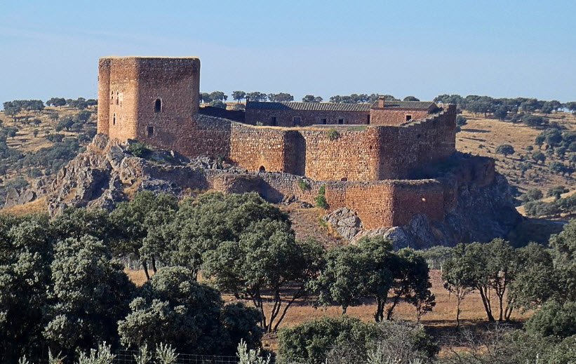 Castillo de Montizón SL, Spain